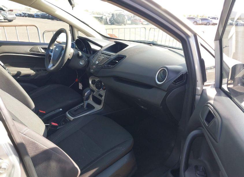 Photo 5 of 2018 Ford Fiesta SE (VIN 3FADP4BJ9JM126520)