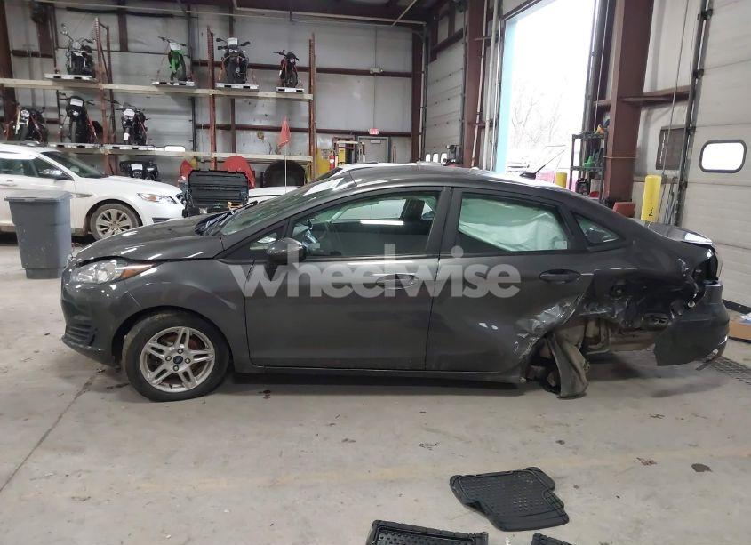 Photo 14 of 2019 Ford Fiesta SE (VIN 3FADP4BJ9KM104373)