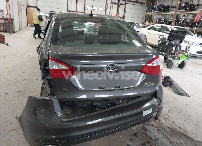 Photo 16 of 2019 Ford Fiesta SE (VIN 3FADP4BJ9KM104373)