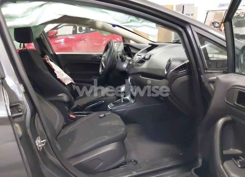 Photo 5 of 2019 Ford Fiesta SE (VIN 3FADP4BJ9KM104373)
