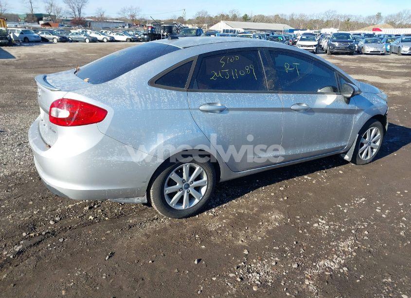 Photo 4 of 2011 Ford Fiesta SE (VIN 3FADP4BJXBM132425)