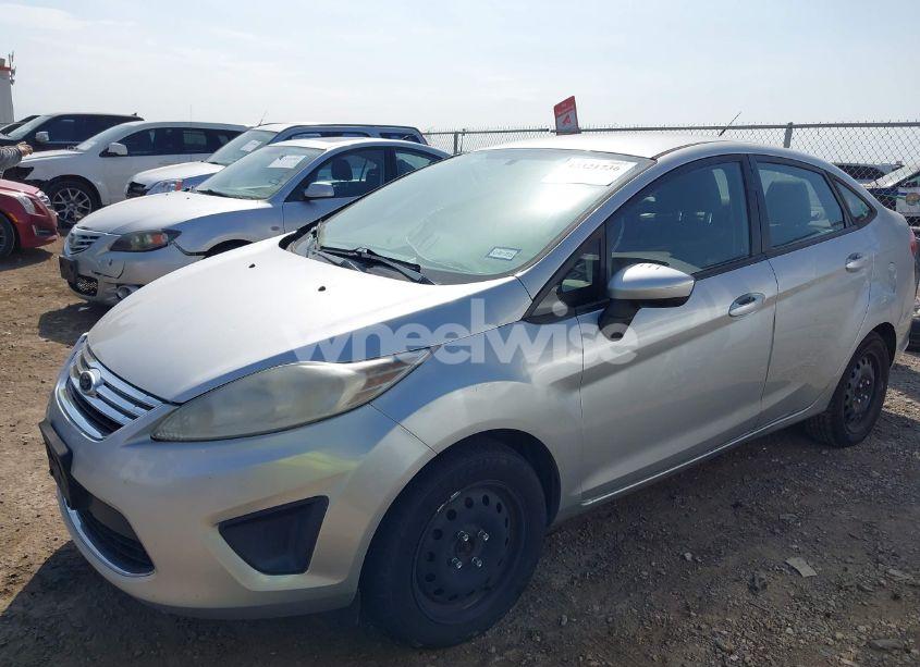 Photo 2 of 2011 Ford Fiesta SE (VIN 3FADP4BJXBM198683)