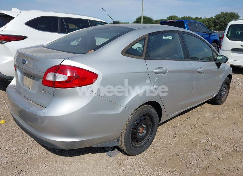 Photo 4 of 2011 Ford Fiesta SE (VIN 3FADP4BJXBM198683)