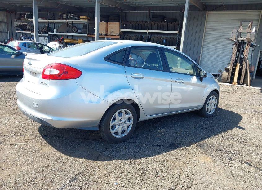 Photo 4 of 2011 Ford Fiesta SE (VIN 3FADP4BJXBM200707)