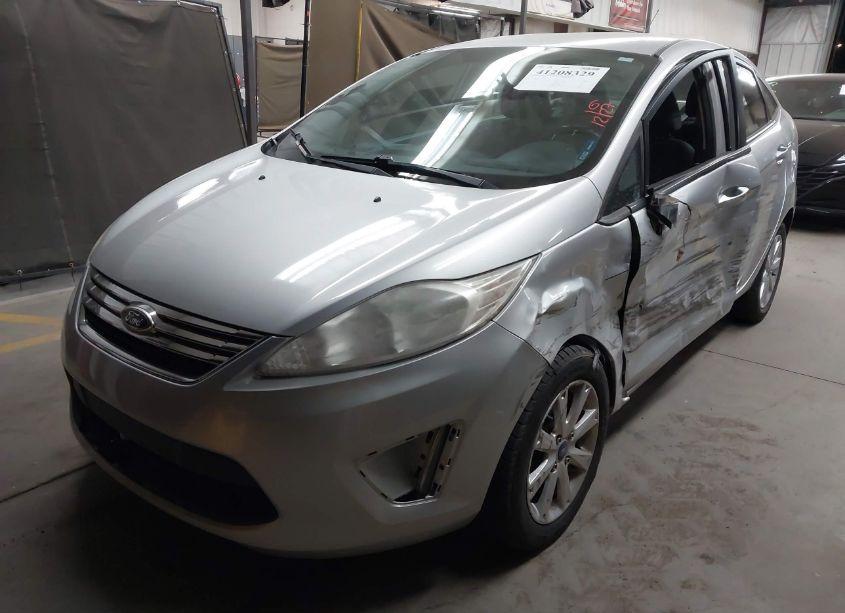Photo 2 of 2013 Ford Fiesta SE (VIN 3FADP4BJXDM103574)