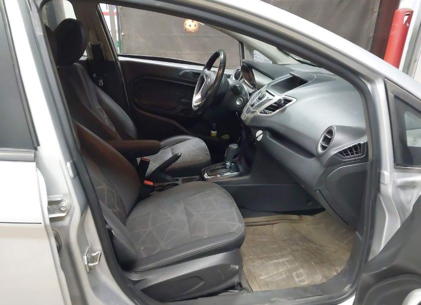 Photo 5 of 2013 Ford Fiesta SE (VIN 3FADP4BJXDM103574)