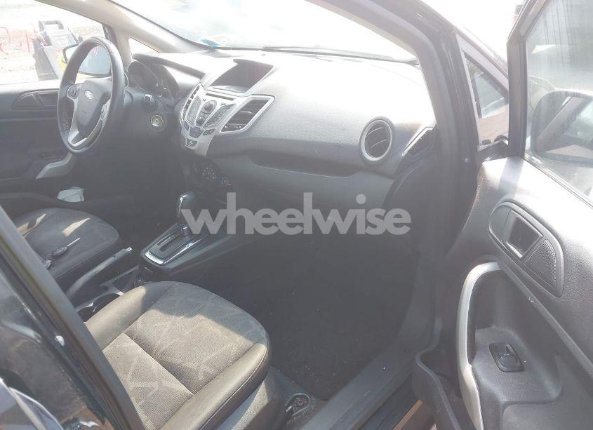 Photo 5 of 2013 Ford Fiesta SE (VIN 3FADP4BJXDM153147)