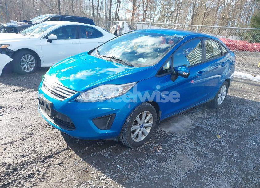 Photo 2 of 2013 Ford Fiesta SE (VIN 3FADP4BJXDM175942)