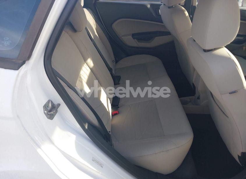 Photo 8 of 2014 Ford Fiesta SE (VIN 3FADP4BJXEM106086)