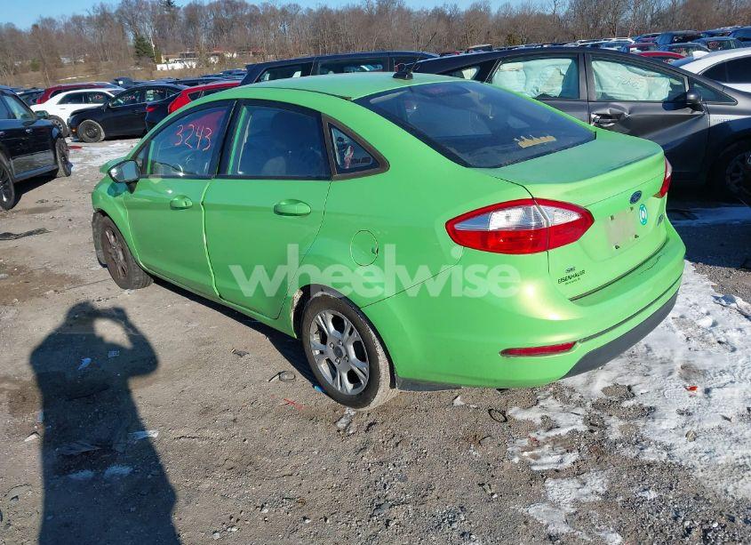 Photo 3 of 2014 Ford Fiesta SE (VIN 3FADP4BJXEM147706)