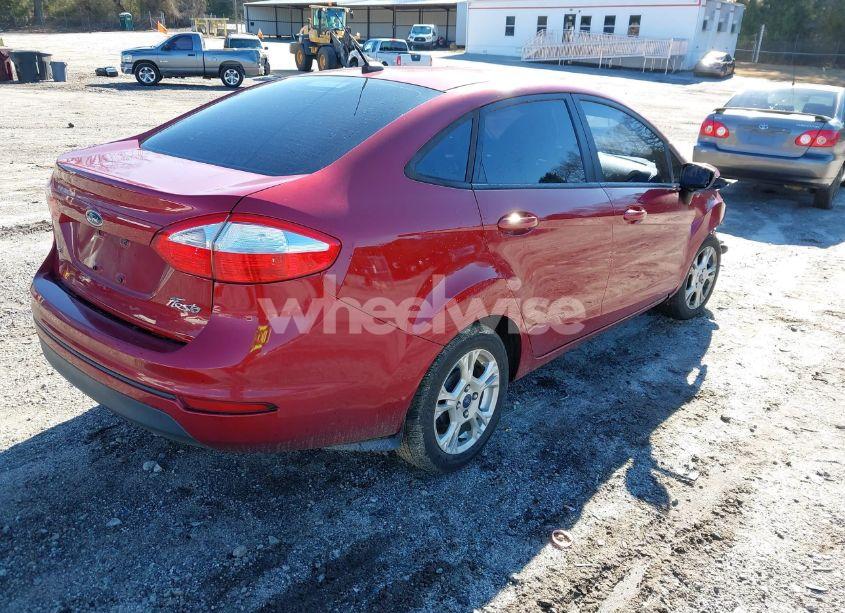 Photo 4 of 2014 Ford Fiesta SE (VIN 3FADP4BJXEM190829)