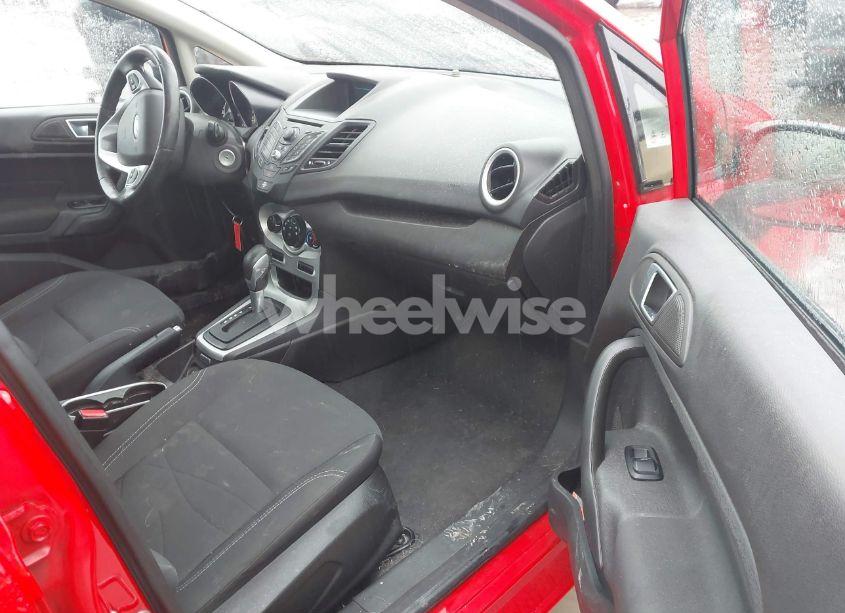 Photo 5 of 2014 Ford Fiesta SE (VIN 3FADP4BJXEM210965)