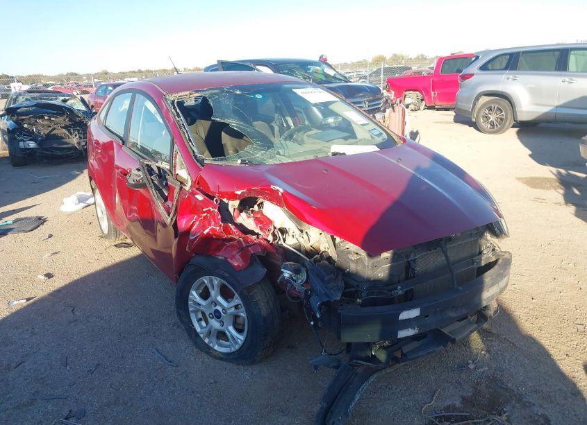 2016 Ford Fiesta SE (VIN 3FADP4BJXGM114904) main photo