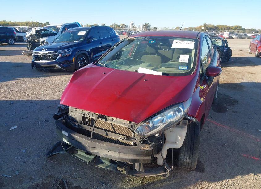 Photo 2 of 2016 Ford Fiesta SE (VIN 3FADP4BJXGM114904)