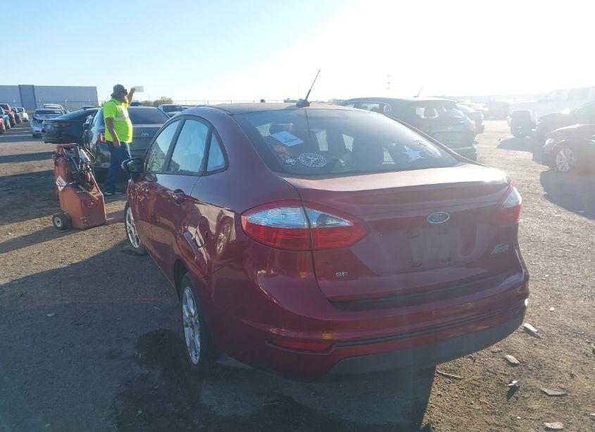 Photo 3 of 2016 Ford Fiesta SE (VIN 3FADP4BJXGM114904)