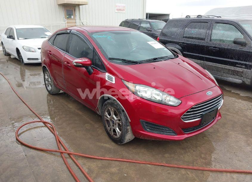 2016 Ford Fiesta SE (VIN 3FADP4BJXGM130505) main photo