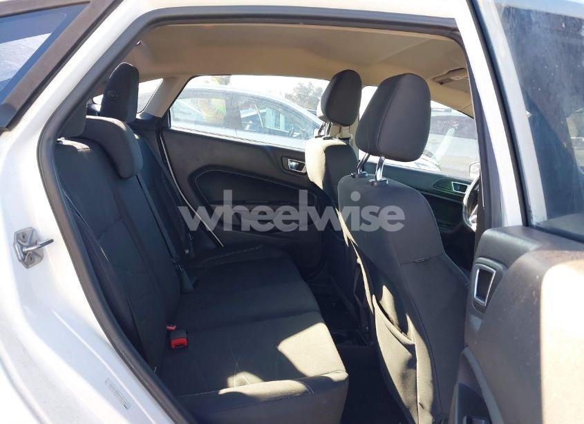 Photo 8 of 2016 Ford Fiesta SE (VIN 3FADP4BJXGM141083)