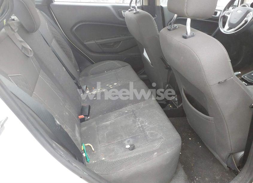 Photo 8 of 2016 Ford Fiesta SE (VIN 3FADP4BJXGM158126)