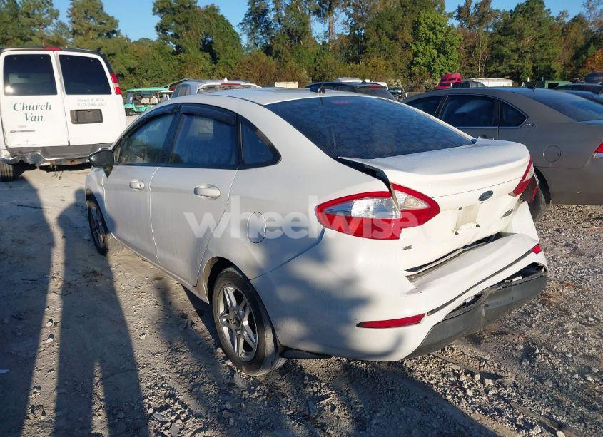 Photo 3 of 2017 Ford Fiesta SE (VIN 3FADP4BJXHM118470)