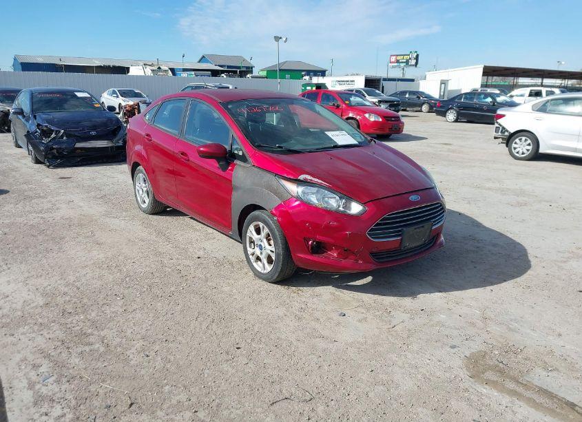 2017 Ford Fiesta SE (VIN 3FADP4BJXHM129078) main photo