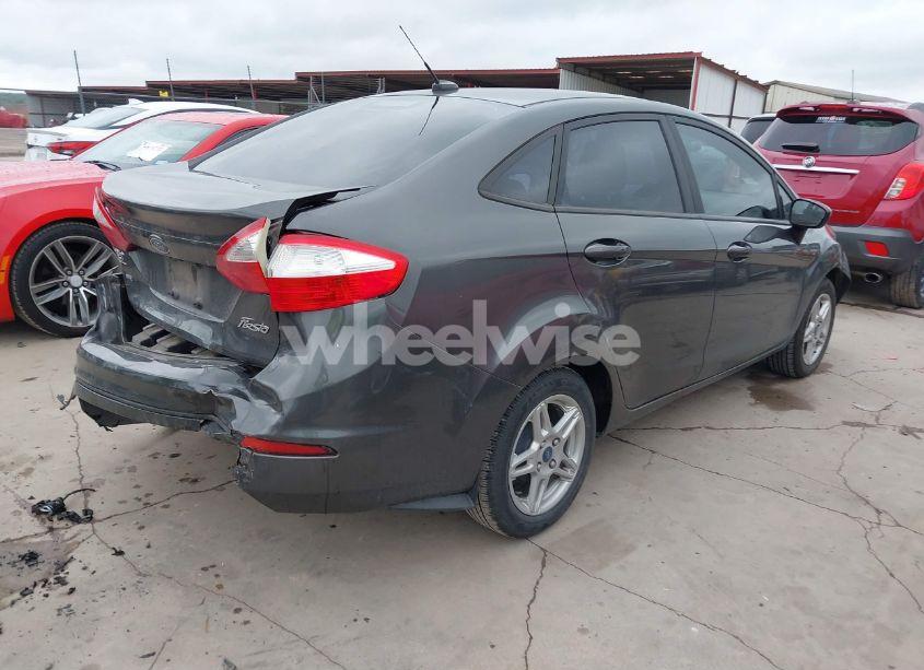 Photo 4 of 2018 Ford Fiesta SE (VIN 3FADP4BJXJM136232)