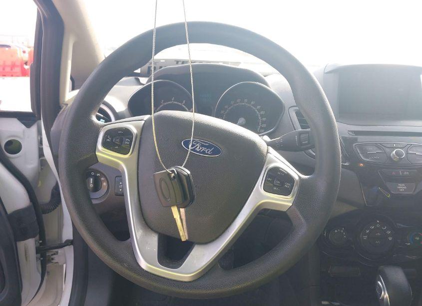 Photo 11 of 2019 Ford Fiesta SE (VIN 3FADP4BJXKM123546)