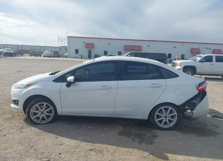 Photo 14 of 2019 Ford Fiesta SE (VIN 3FADP4BJXKM123546)