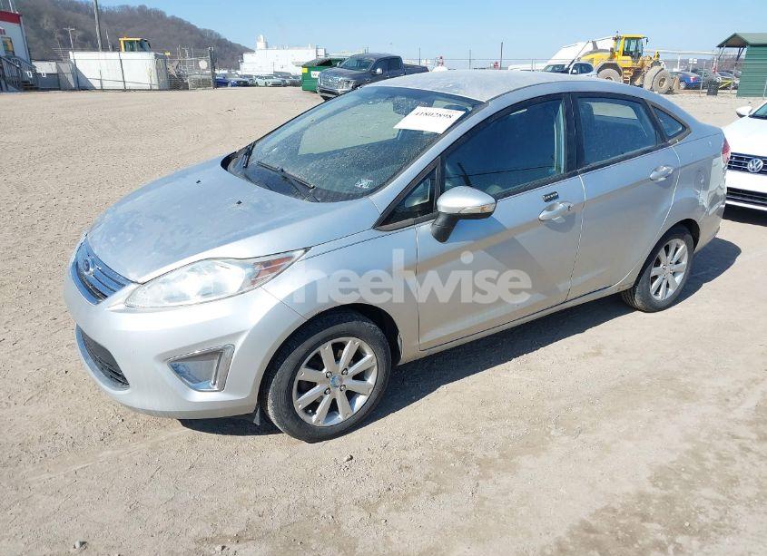 Photo 2 of 2011 Ford Fiesta SEL (VIN 3FADP4CJ2BM179950)