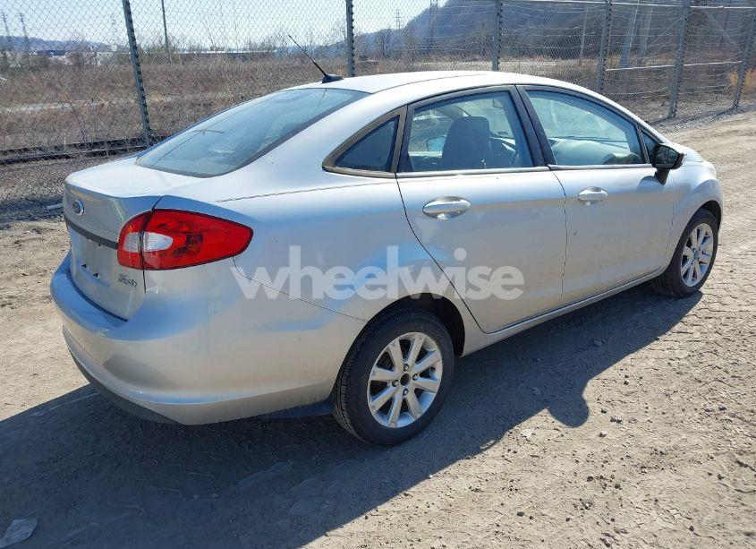 Photo 4 of 2011 Ford Fiesta SEL (VIN 3FADP4CJ2BM179950)