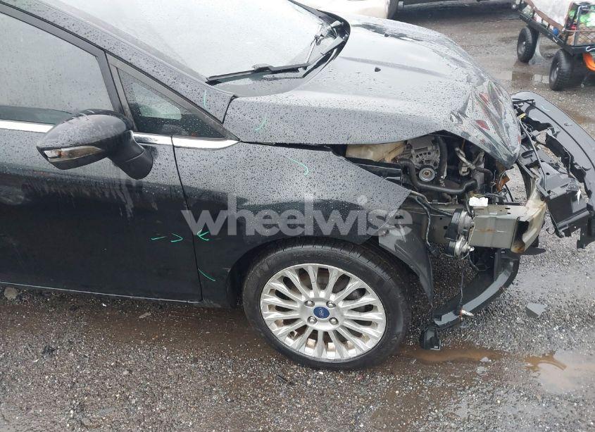 Photo 13 of 2016 Ford Fiesta TITANIUM (VIN 3FADP4CJ4GM135231)