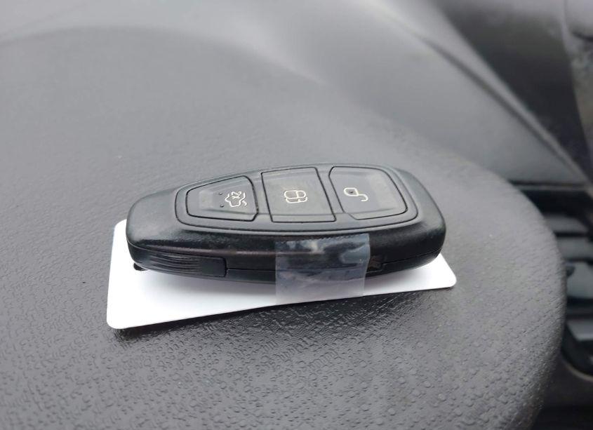 Photo 11 of 2015 Ford Fiesta TITANIUM (VIN 3FADP4CJ6FM138422)