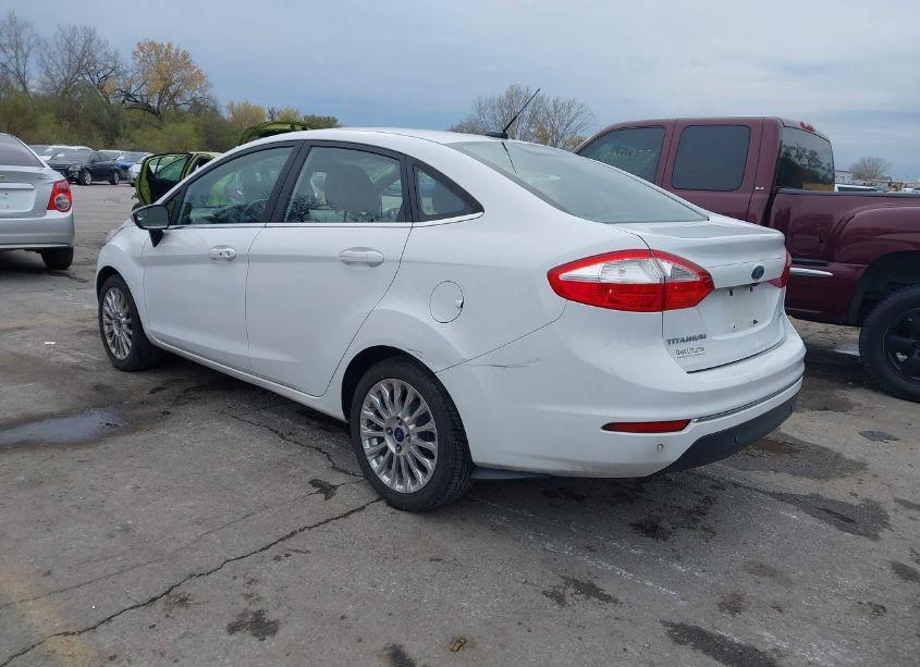Photo 3 of 2015 Ford Fiesta TITANIUM (VIN 3FADP4CJ6FM138422)
