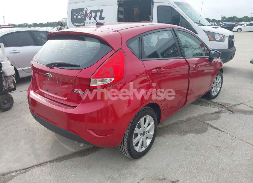 Photo 4 of 2011 Ford Fiesta SE (VIN 3FADP4EJ0BM204857)