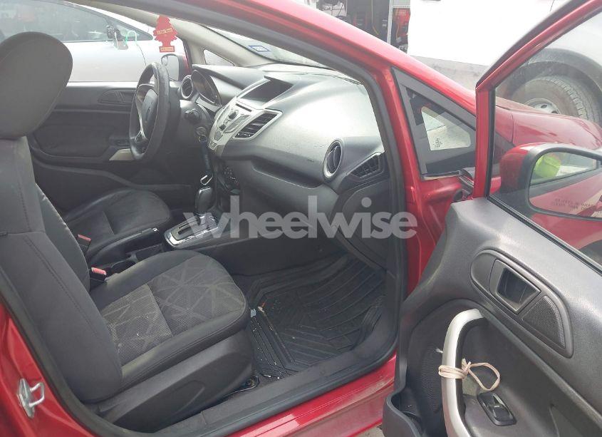 Photo 5 of 2011 Ford Fiesta SE (VIN 3FADP4EJ0BM204857)