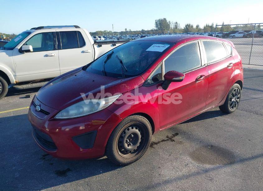 Photo 2 of 2013 Ford Fiesta SE (VIN 3FADP4EJ0DM149281)