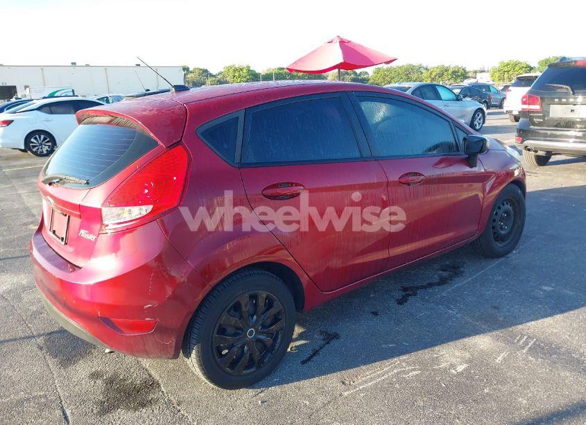 Photo 4 of 2013 Ford Fiesta SE (VIN 3FADP4EJ0DM149281)