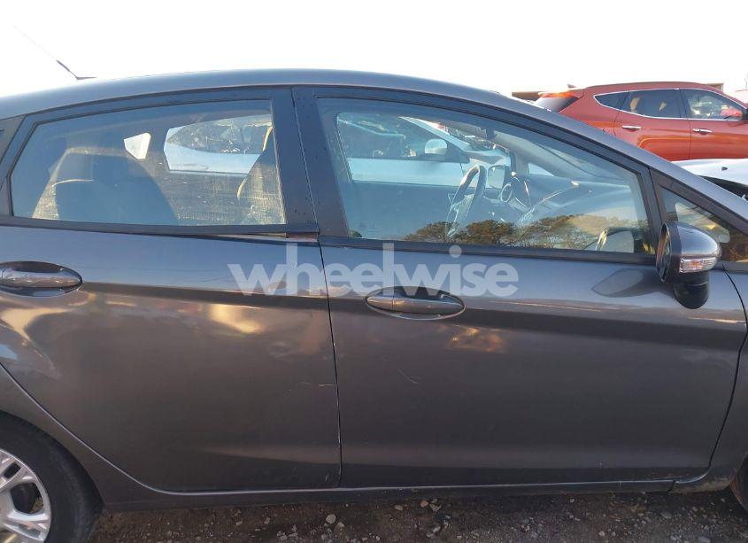 Photo 13 of 2014 Ford Fiesta SE (VIN 3FADP4EJ0EM102656)