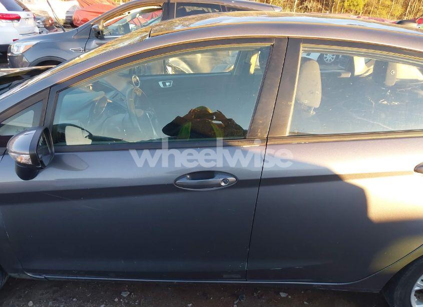 Photo 14 of 2014 Ford Fiesta SE (VIN 3FADP4EJ0EM102656)