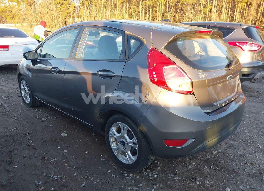 Photo 3 of 2014 Ford Fiesta SE (VIN 3FADP4EJ0EM102656)