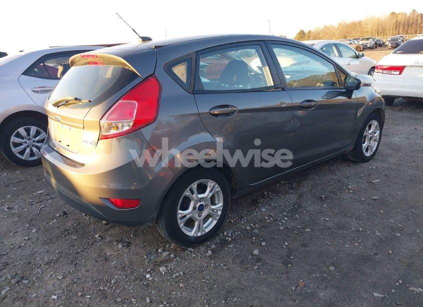 Photo 4 of 2014 Ford Fiesta SE (VIN 3FADP4EJ0EM102656)