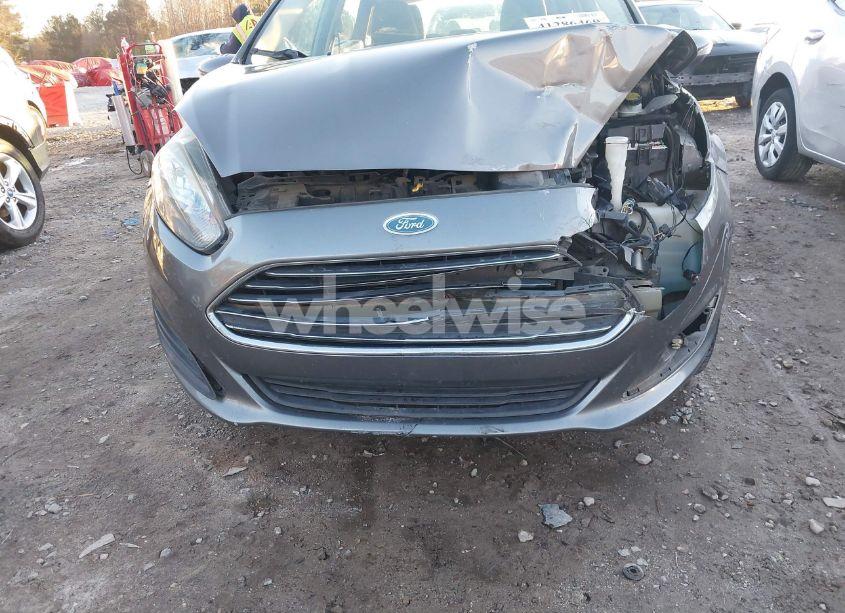 Photo 6 of 2014 Ford Fiesta SE (VIN 3FADP4EJ0EM102656)