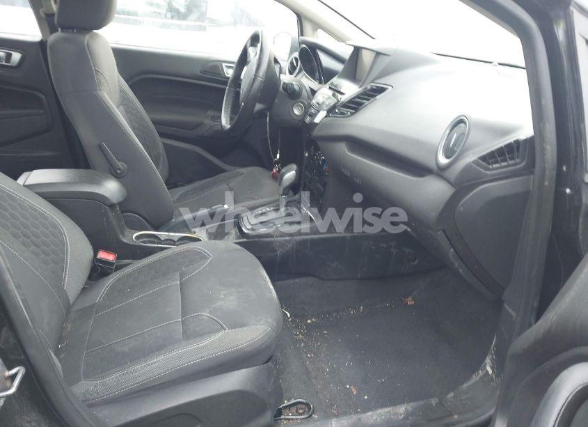Photo 5 of 2014 Ford Fiesta SE (VIN 3FADP4EJ0EM105900)