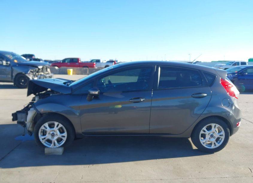 Photo 15 of 2015 Ford Fiesta SE (VIN 3FADP4EJ0FM123332)