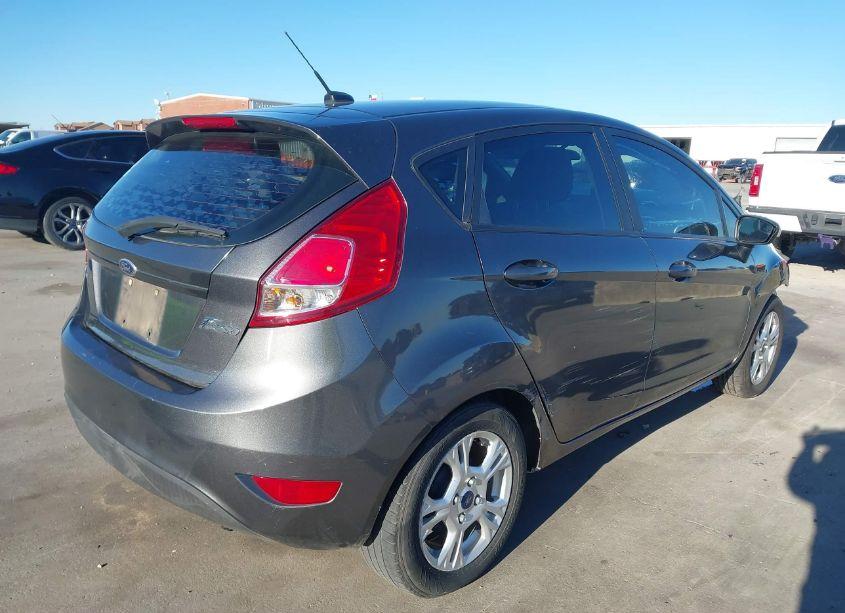 Photo 4 of 2015 Ford Fiesta SE (VIN 3FADP4EJ0FM123332)