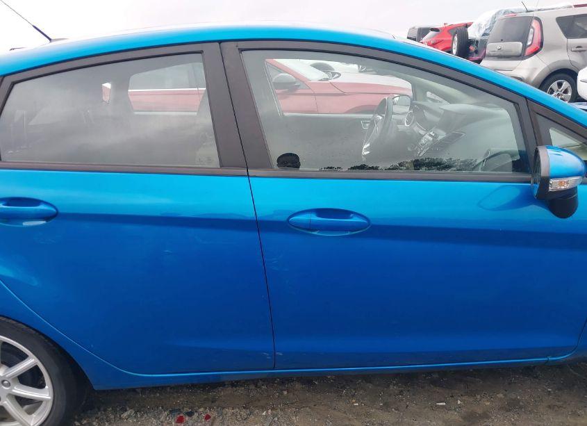 Photo 14 of 2015 Ford Fiesta SE (VIN 3FADP4EJ0FM210504)