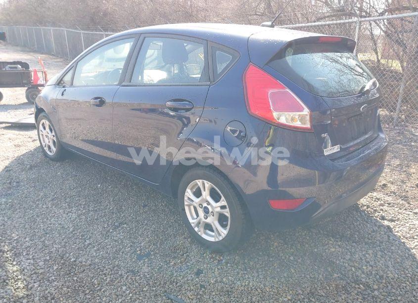 Photo 3 of 2016 Ford Fiesta SE (VIN 3FADP4EJ0GM150712)
