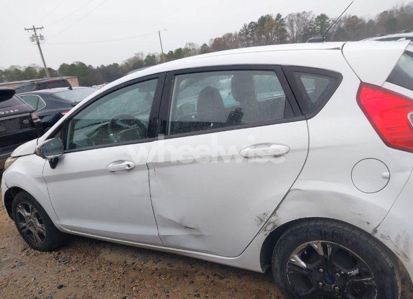 Photo 14 of 2016 Ford Fiesta SE (VIN 3FADP4EJ0GM165730)
