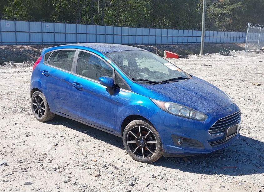 2019 Ford Fiesta SE (VIN 3FADP4EJ0KM118559) main photo