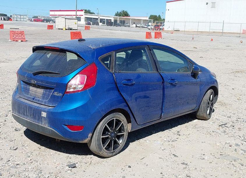 Photo 4 of 2019 Ford Fiesta SE (VIN 3FADP4EJ0KM118559)