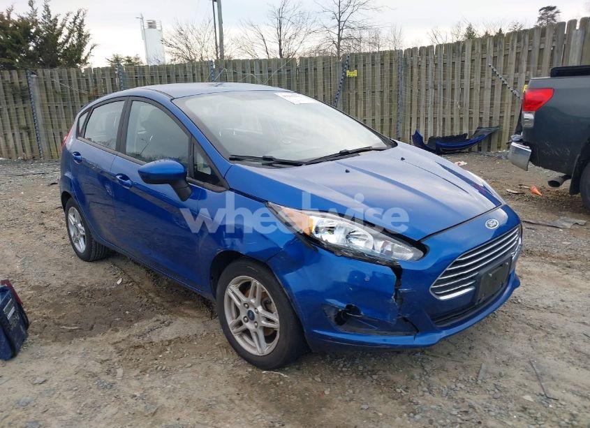 2019 Ford Fiesta SE (VIN 3FADP4EJ0KM140724) main photo